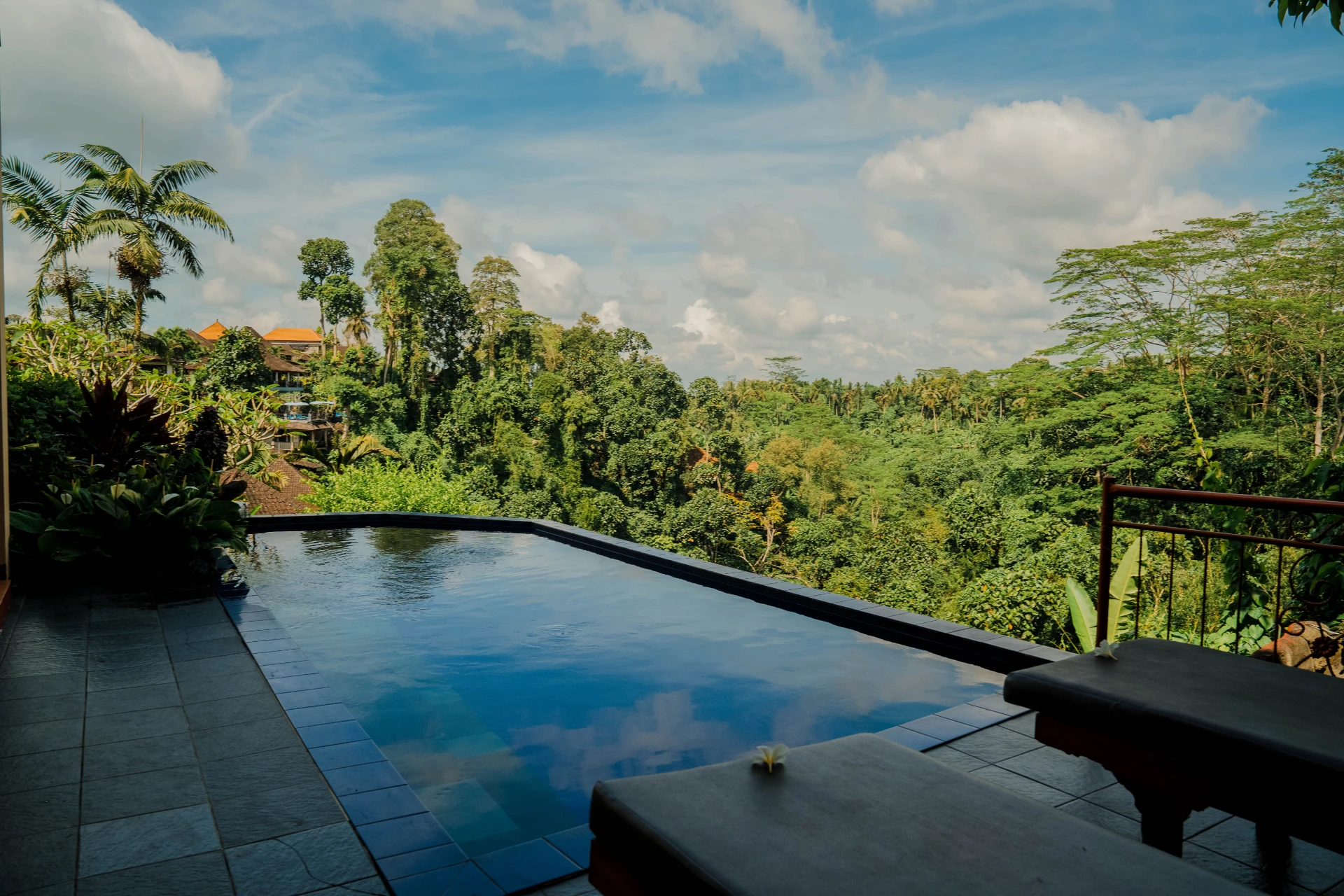 Bintang Suite 1