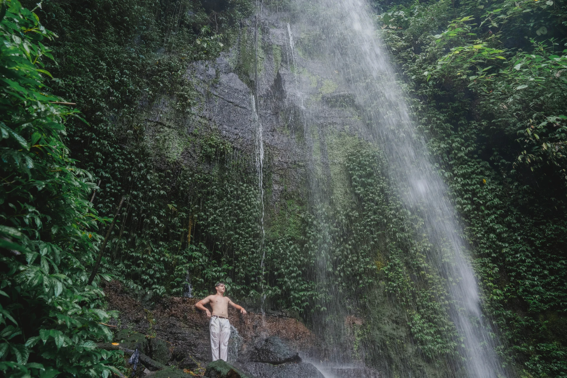 river falls petanu and waterfall