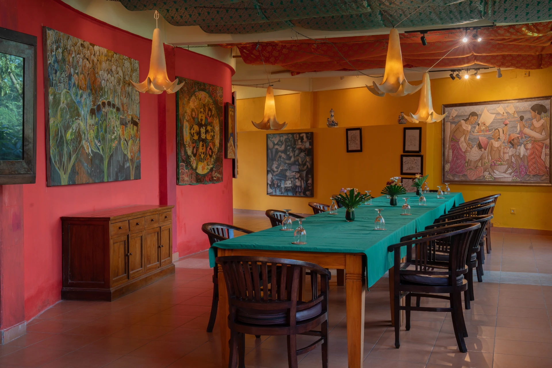 Kan Kulak Meeting Room